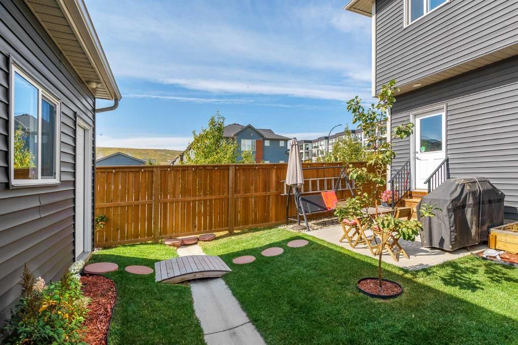 211 Wolf Creek Avenue Se, Calgary, AB