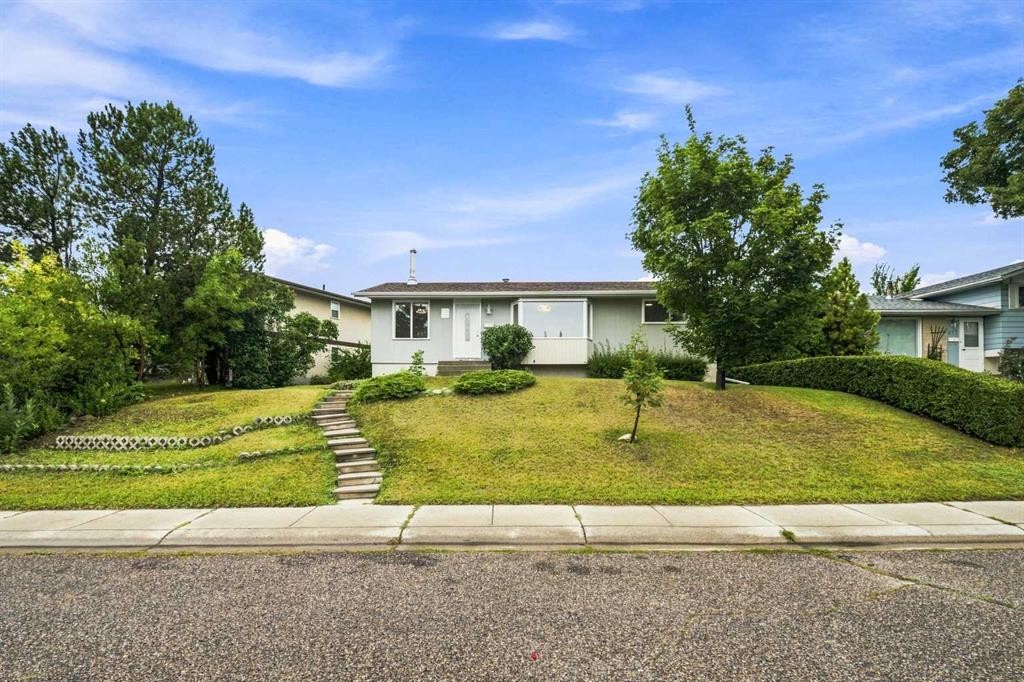 248 Huntcroft Road Ne, Calgary, AB