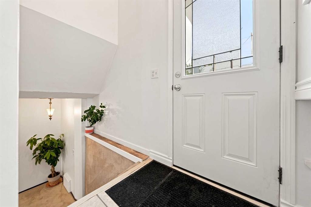 248 Huntcroft Road Ne, Calgary, AB