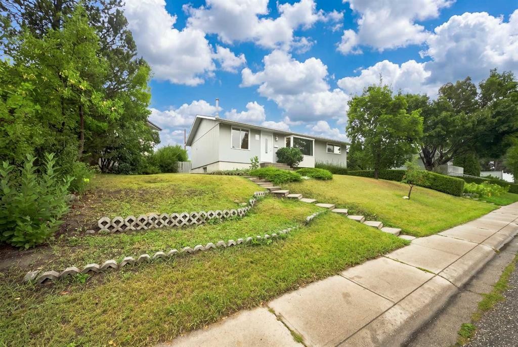 248 Huntcroft Road Ne, Calgary, AB