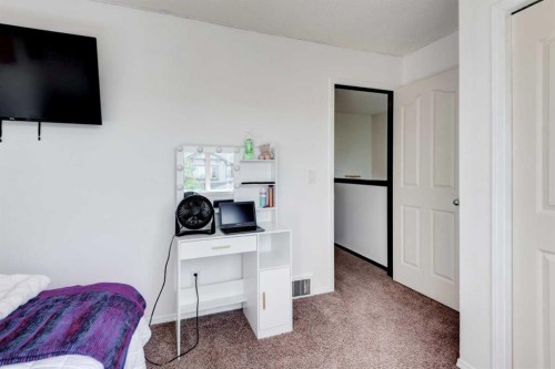 380 Cranberry Circle Se, Calgary, AB 