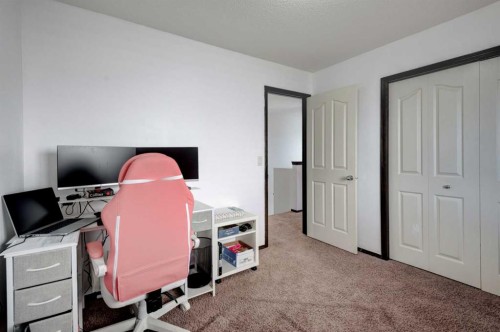 380 Cranberry Circle Se, Calgary, AB 