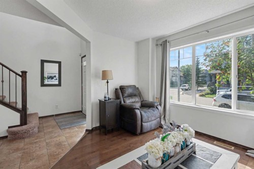 380 Cranberry Circle Se, Calgary, AB 
