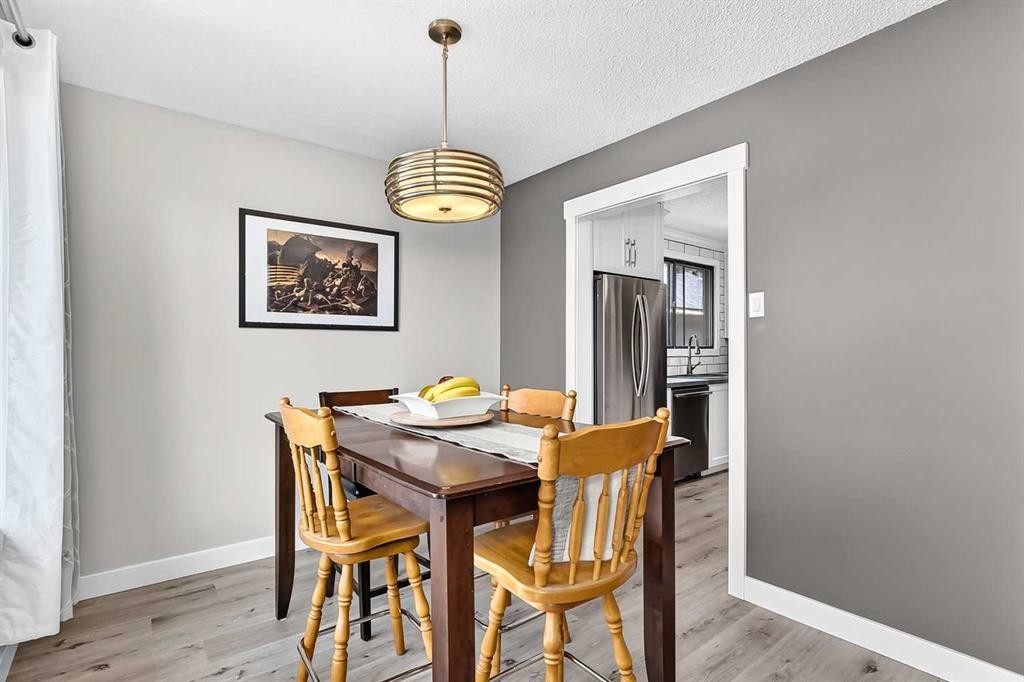 7731 47 Avenue Nw, Calgary, AB