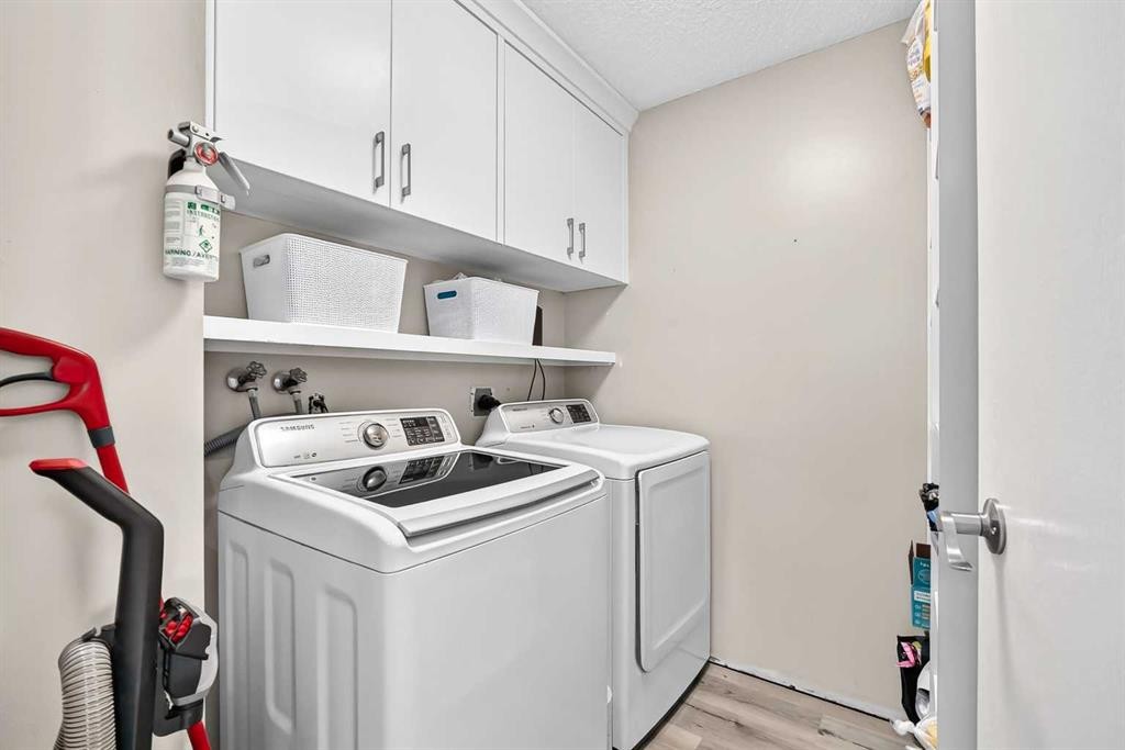 7731 47 Avenue Nw, Calgary, AB