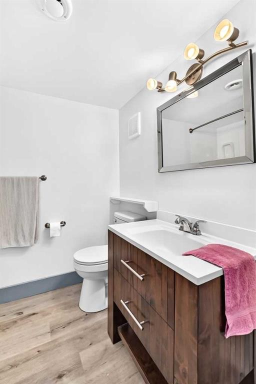 7731 47 Avenue Nw, Calgary, AB