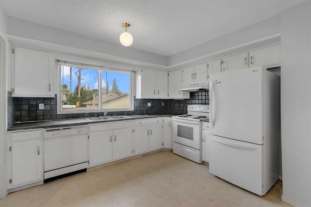 5219 Rundleview Road Ne, Calgary, AB