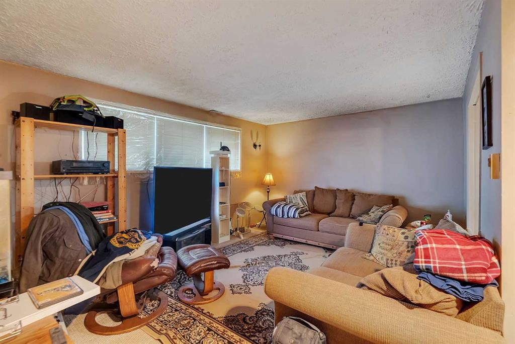 5219 Rundleview Road Ne, Calgary, AB