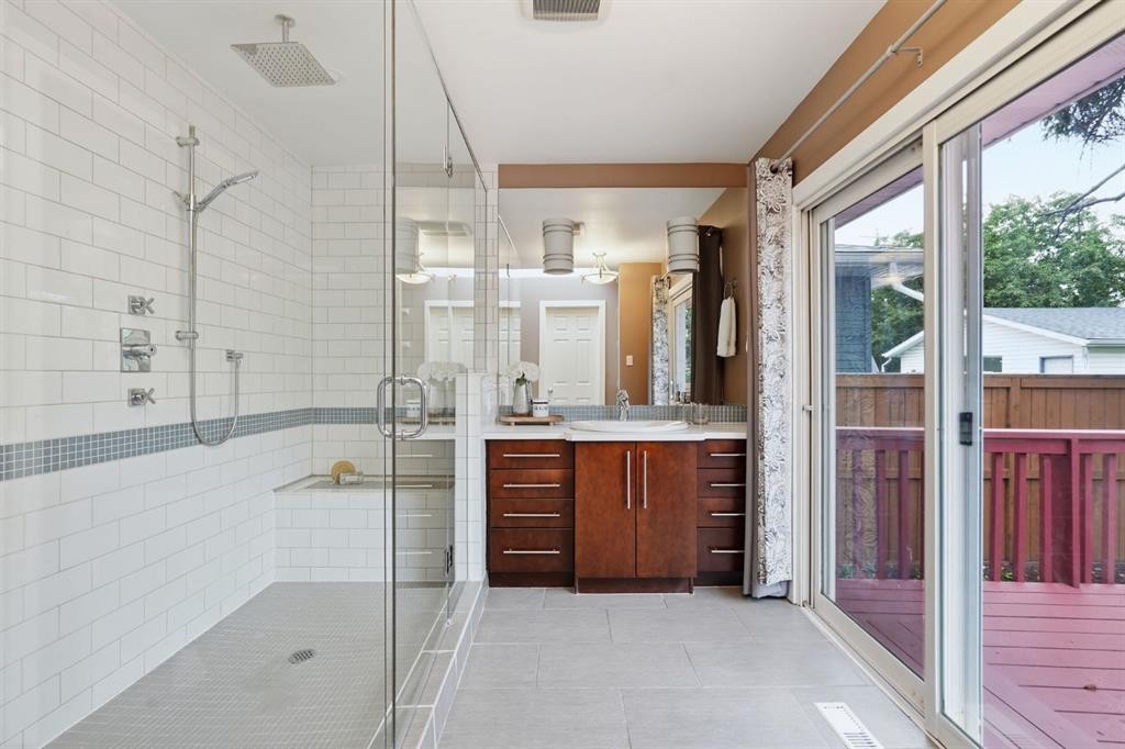 3324 36 Avenue Sw, Calgary, AB