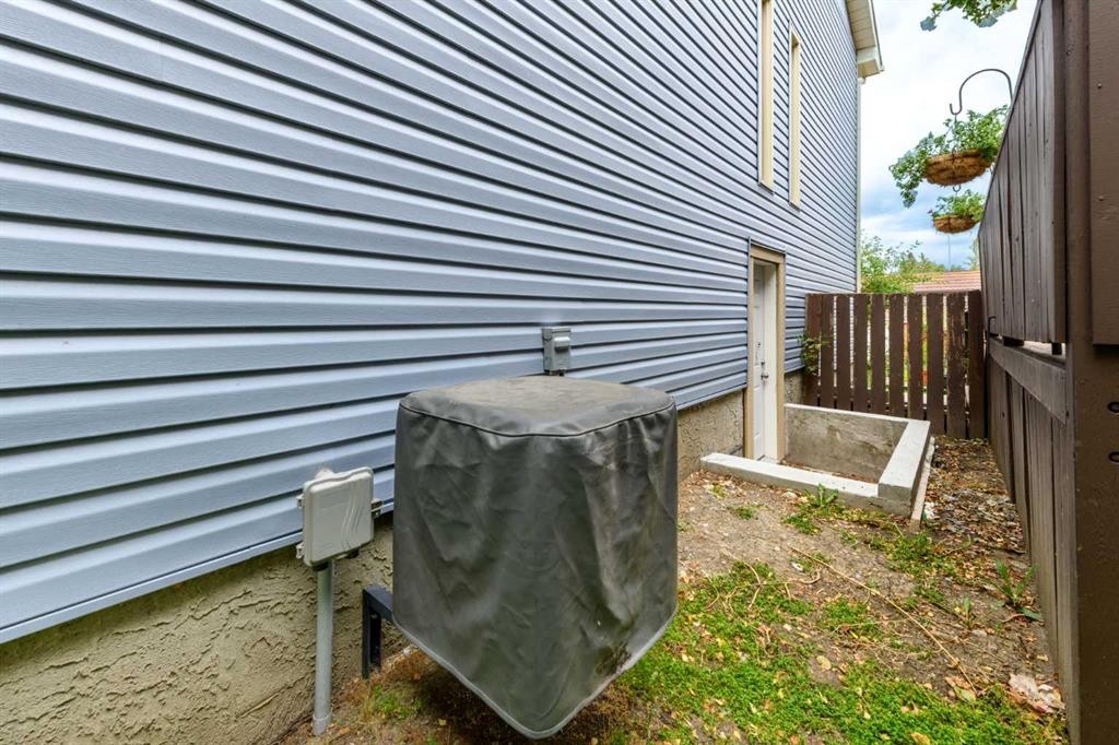 41 Edgeford Way Nw, Calgary, AB