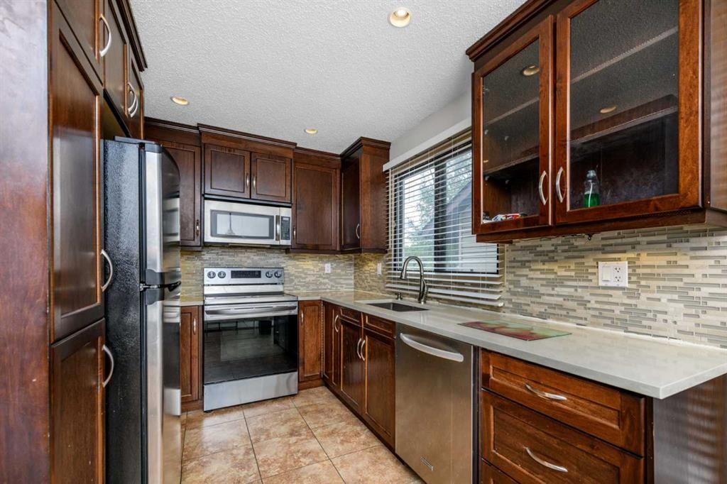41 Edgeford Way Nw, Calgary, AB