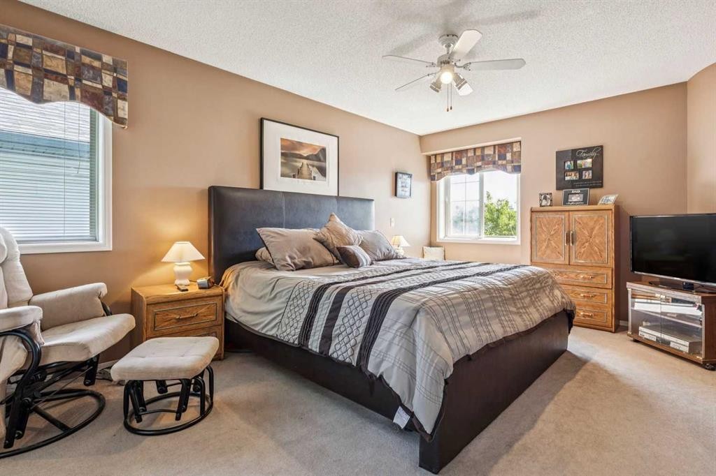 40 Country Hills Bay Nw, Calgary, AB