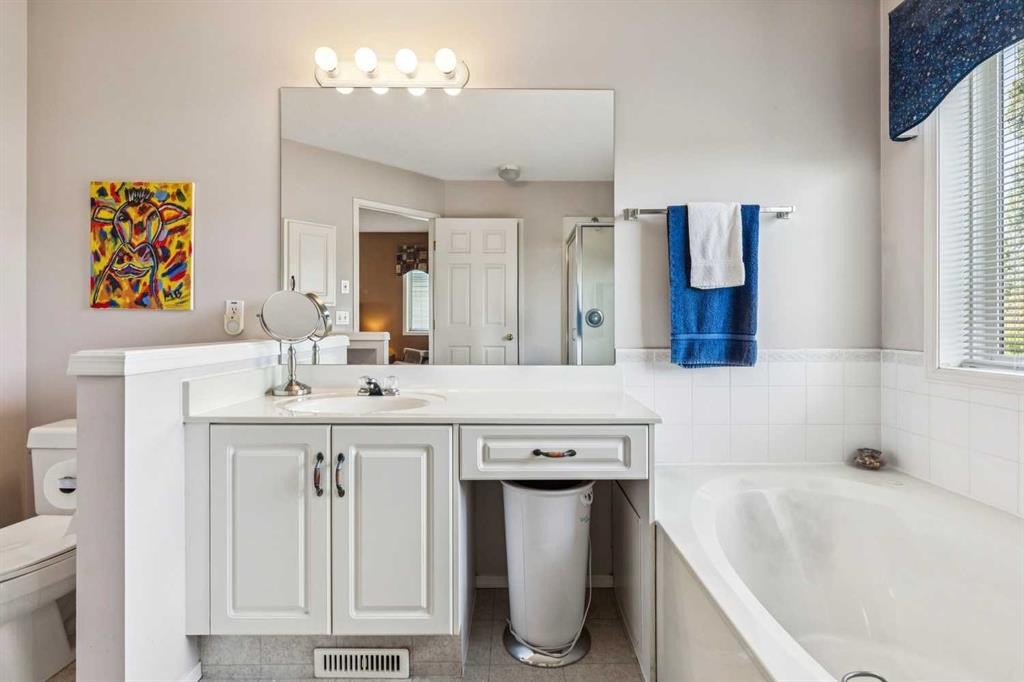 40 Country Hills Bay Nw, Calgary, AB