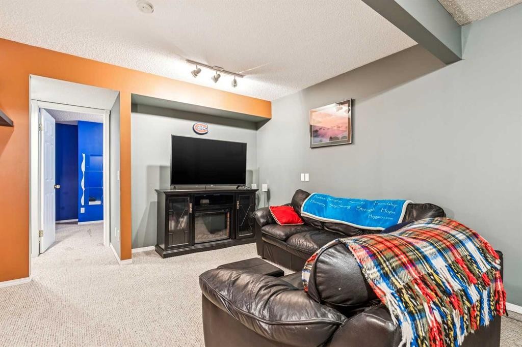 40 Country Hills Bay Nw, Calgary, AB