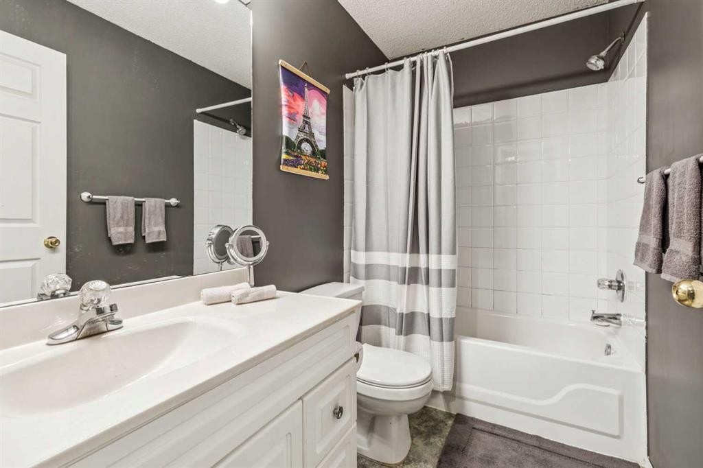 40 Country Hills Bay Nw, Calgary, AB