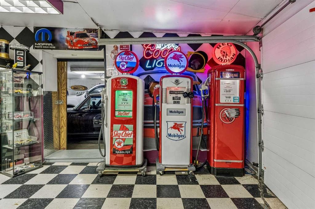 708 Lake Bonavista Drive Se, Calgary, AB