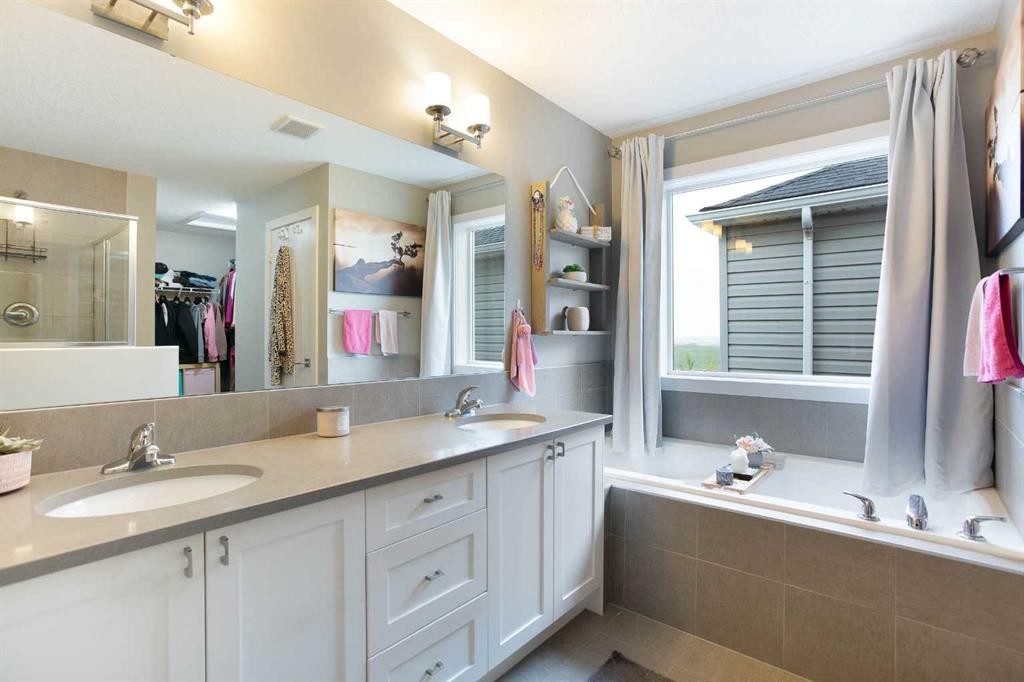 244 Nolanhurst Crescent Nw, Calgary, AB