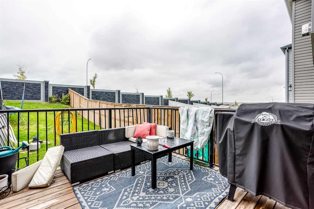 244 Nolanhurst Crescent Nw, Calgary, AB