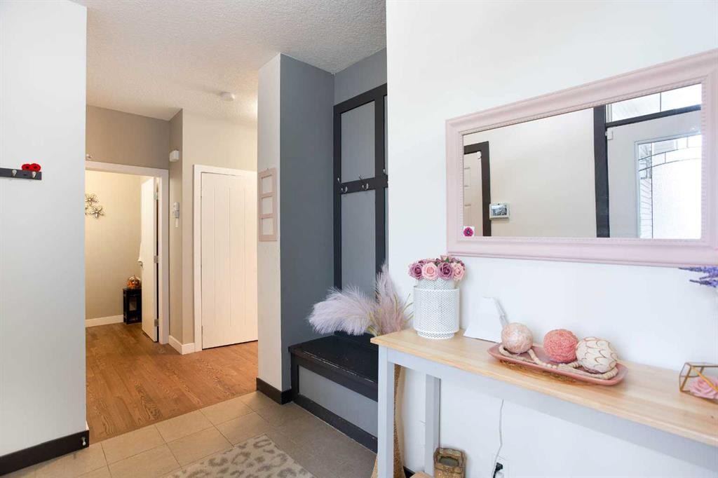 244 Nolanhurst Crescent Nw, Calgary, AB