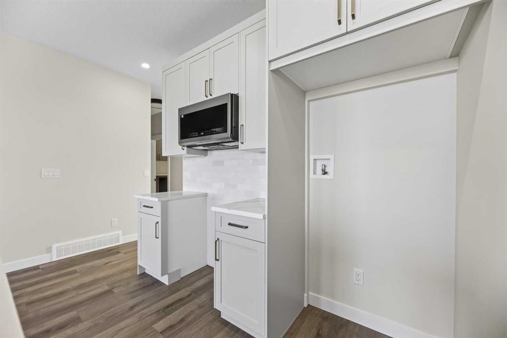 3434 Victory Way, Olds, AB