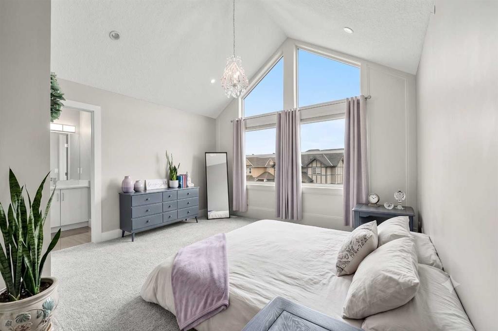 148 Kinniburgh Loop, Chestermere, AB