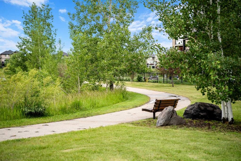 148 Kinniburgh Loop, Chestermere, AB