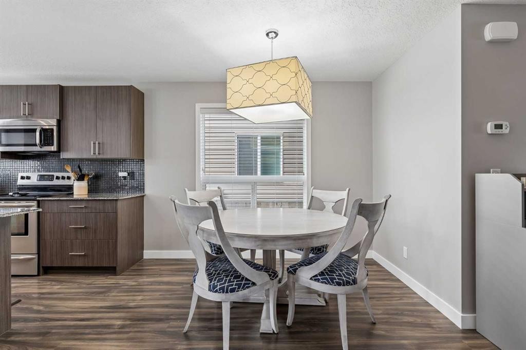 33 Legacy Gate Se, Calgary, AB
