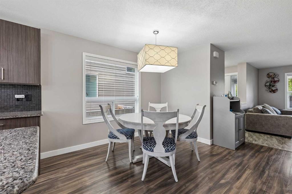 33 Legacy Gate Se, Calgary, AB