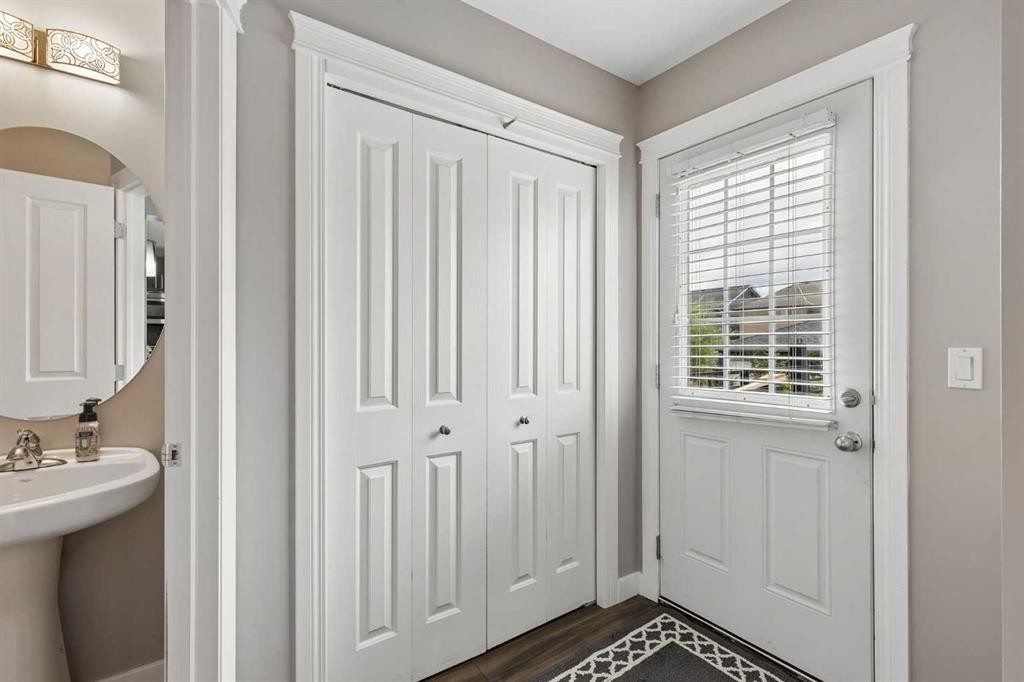33 Legacy Gate Se, Calgary, AB
