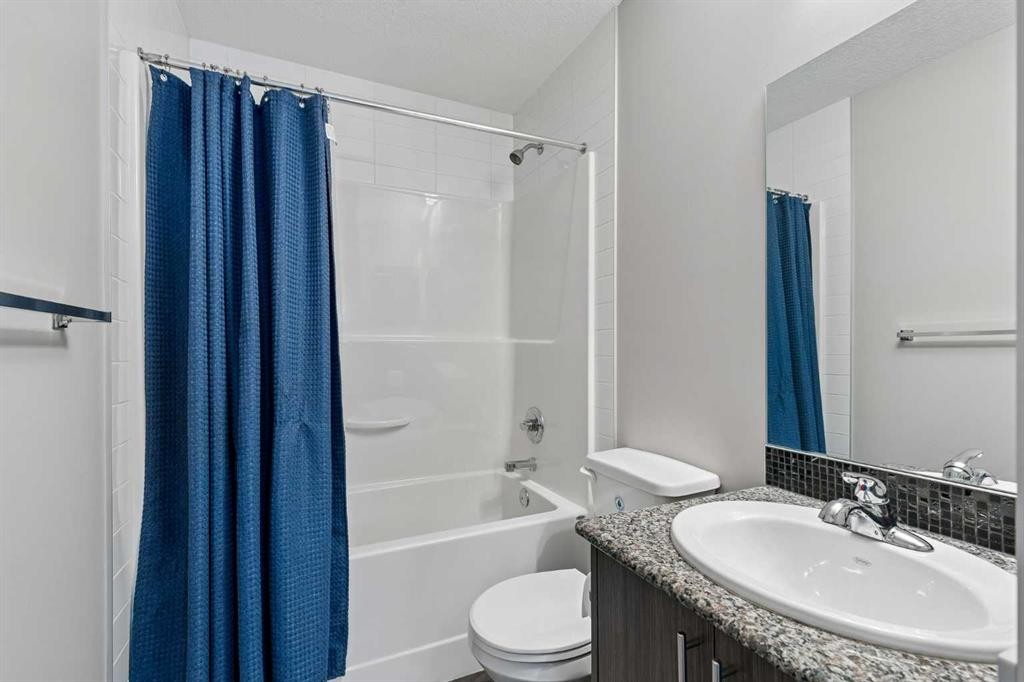 33 Legacy Gate Se, Calgary, AB