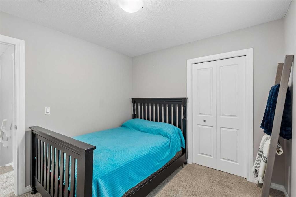 33 Legacy Gate Se, Calgary, AB