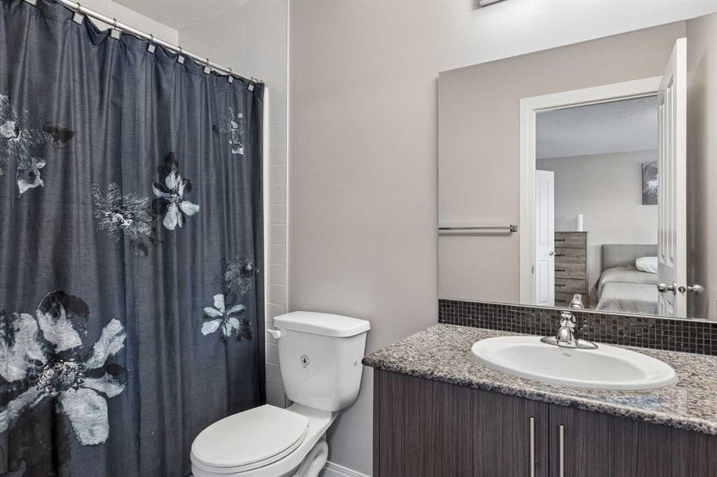 33 Legacy Gate Se, Calgary, AB