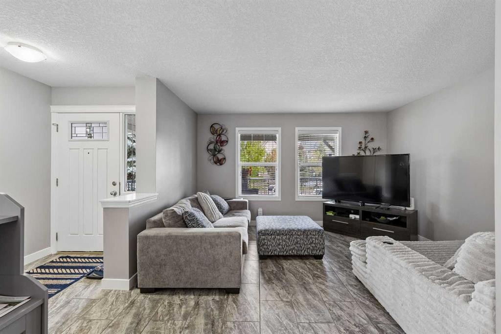 33 Legacy Gate Se, Calgary, AB