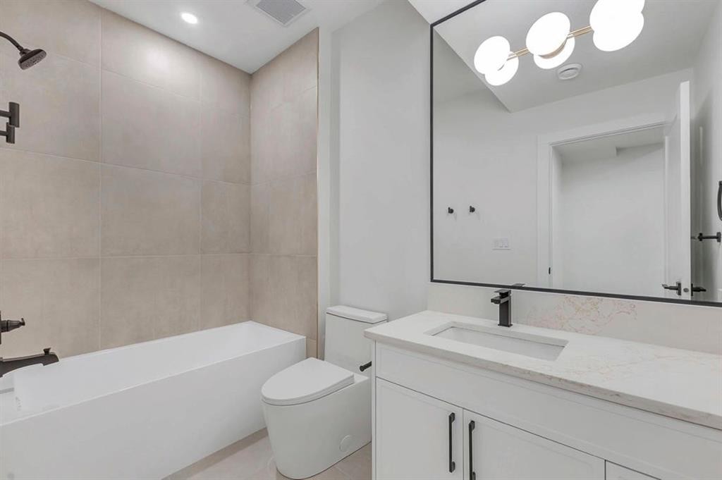 4921 21A Street Sw, Calgary, AB