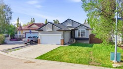 206 Highwood Village Place NWHigh River, AB T1V 1V9