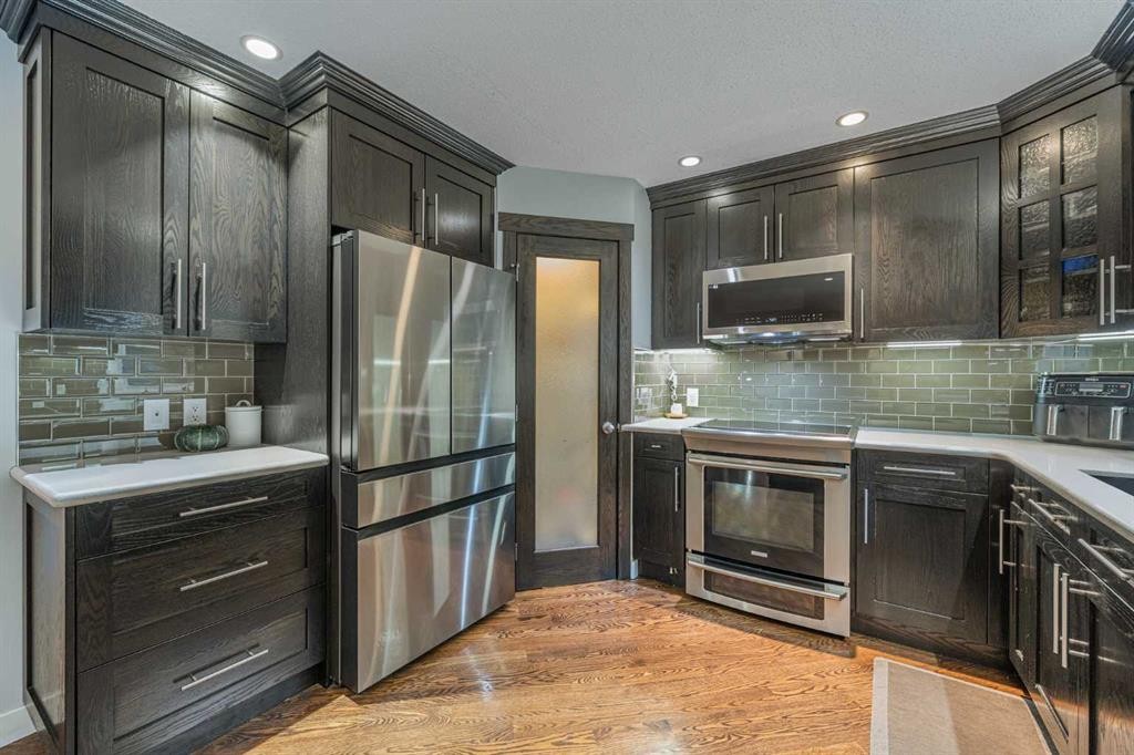 11 Sienna Hills Place Sw, Calgary, AB