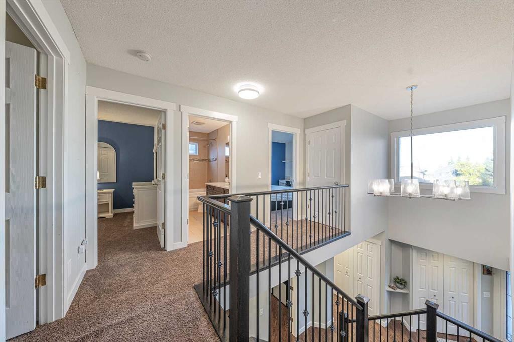 11 Sienna Hills Place Sw, Calgary, AB