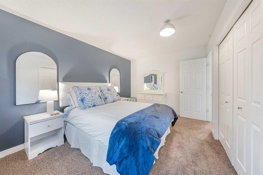 11 Sienna Hills Place Sw, Calgary, AB