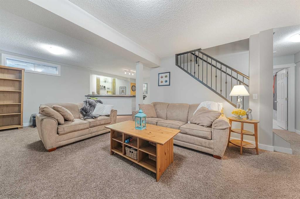 11 Sienna Hills Place Sw, Calgary, AB