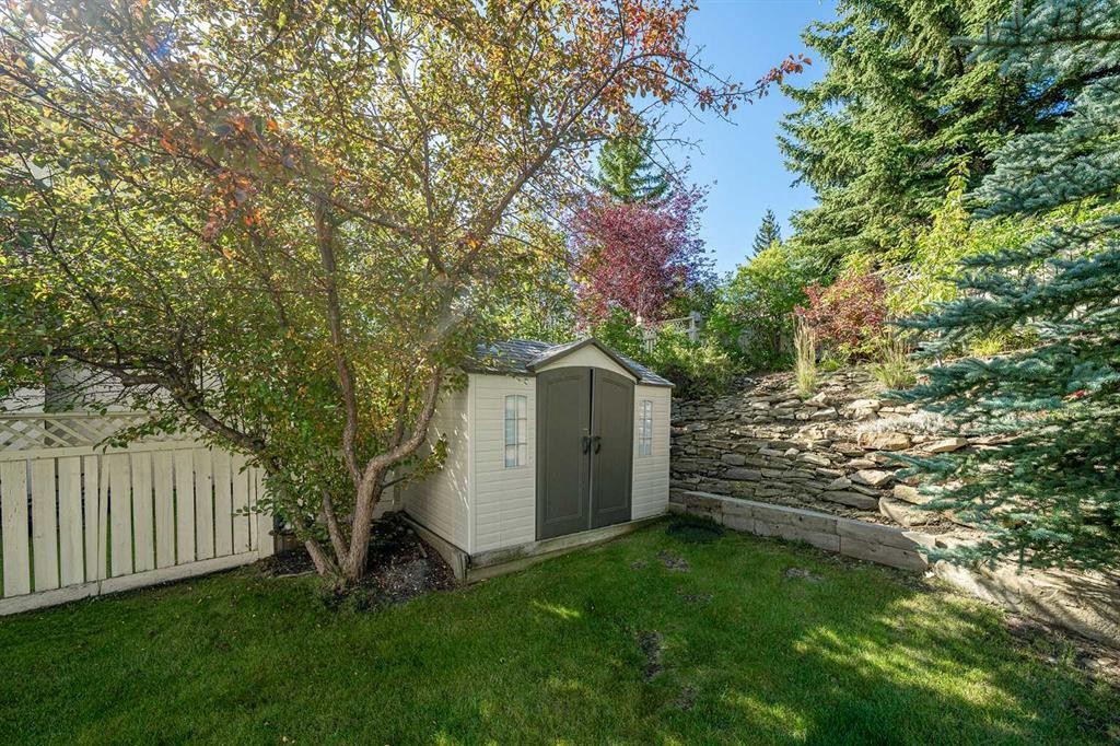 11 Sienna Hills Place Sw, Calgary, AB