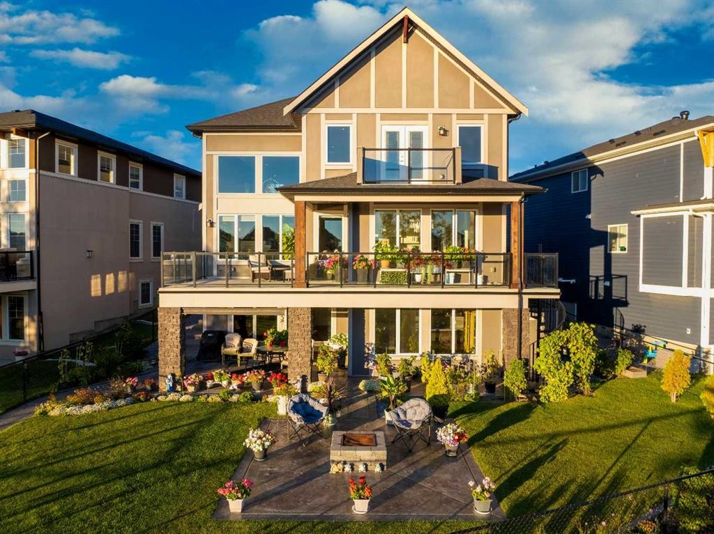160 Kinniburgh Loop, Chestermere, AB