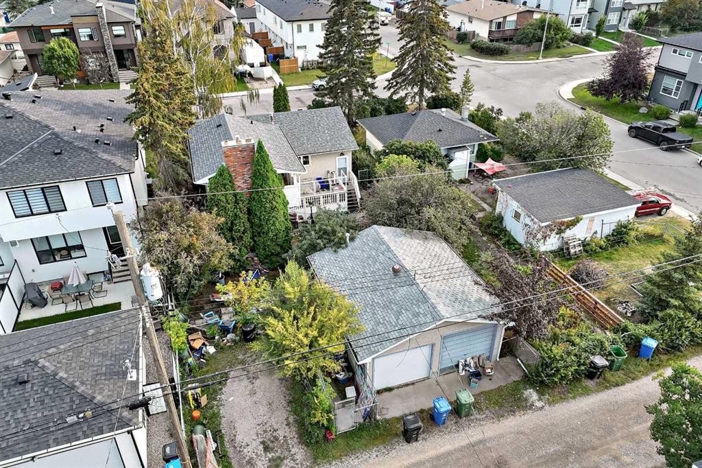8344 47 Avenue Nw, Calgary, AB
