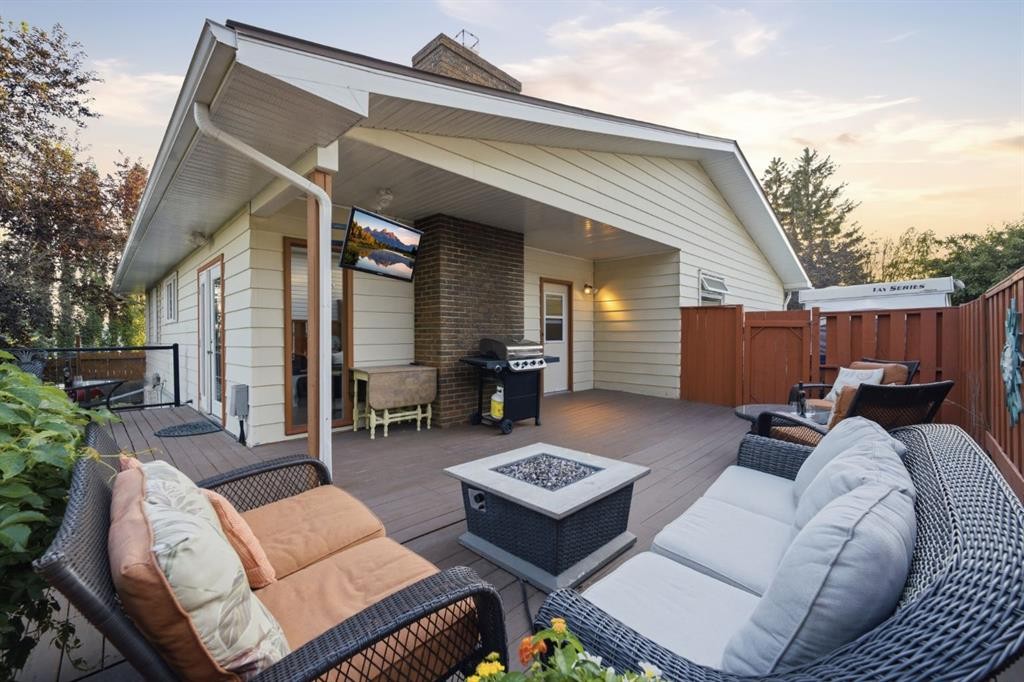 6016 Dalcastle Crescent Nw, Calgary, AB
