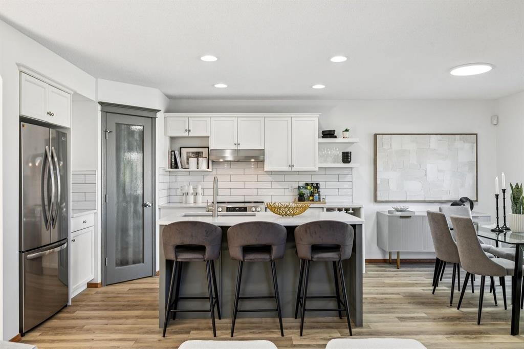 2020 Bridlemeadows Manor Sw, Calgary, AB