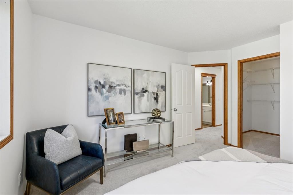2020 Bridlemeadows Manor Sw, Calgary, AB