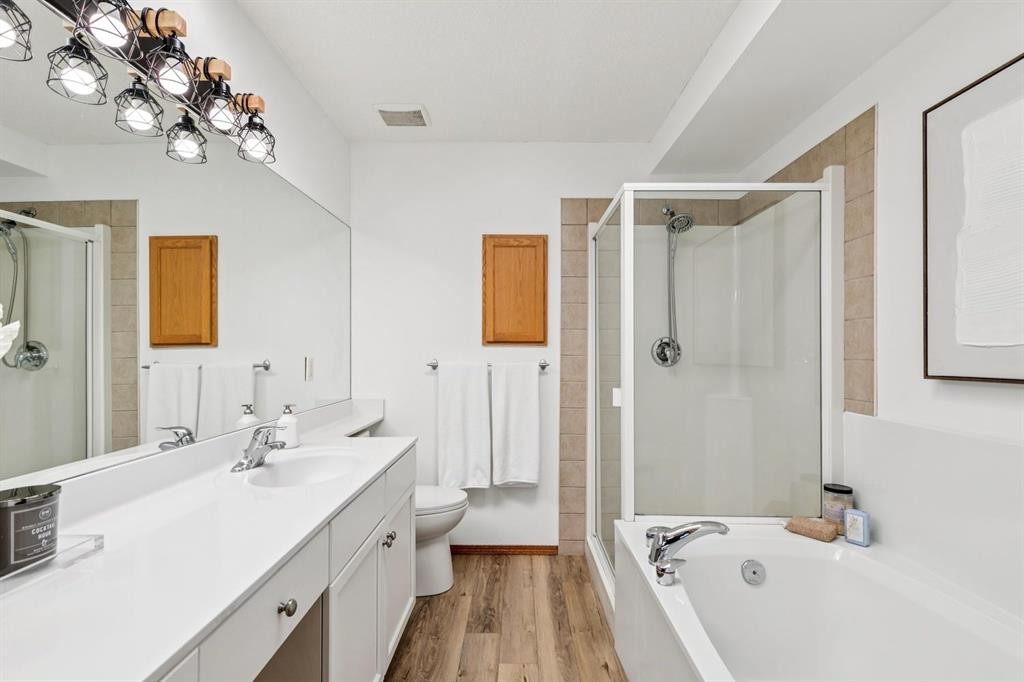 2020 Bridlemeadows Manor Sw, Calgary, AB