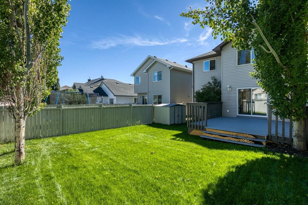 2020 Bridlemeadows Manor Sw, Calgary, AB