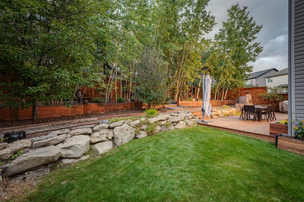 213 Cortina Bay Sw, Calgary, AB