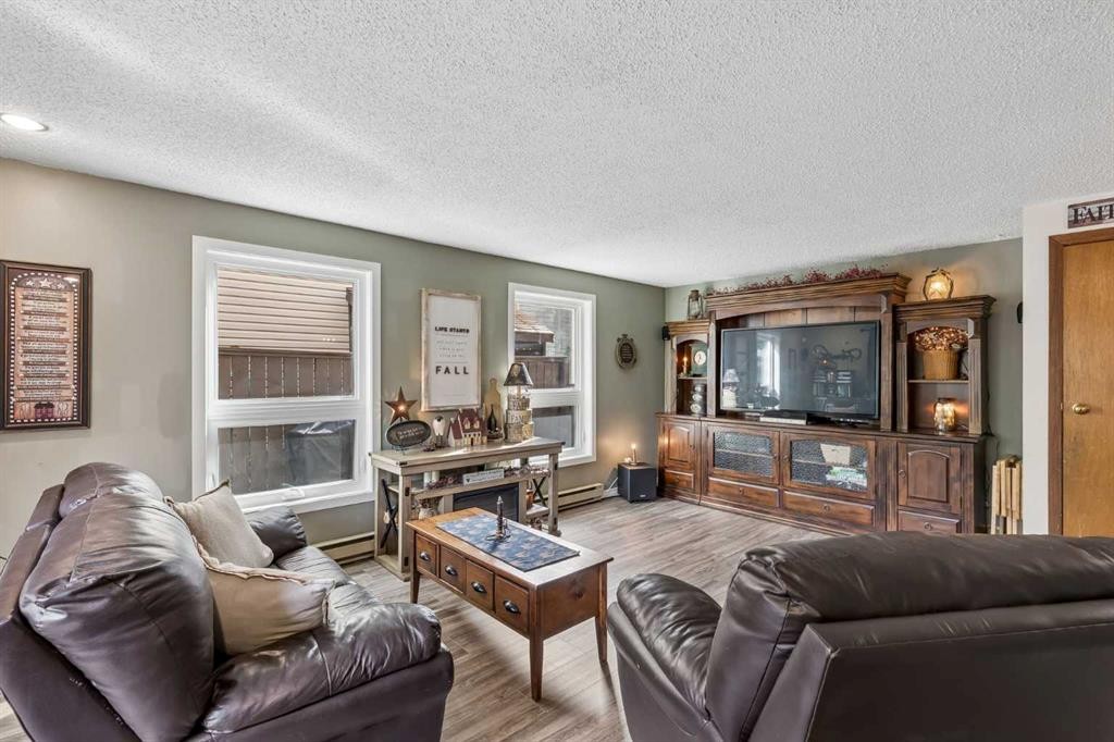 16 Macewan Meadow Link Nw, Calgary, AB