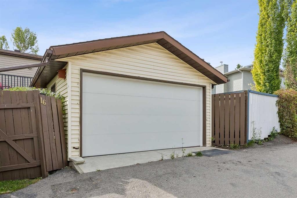 16 Macewan Meadow Link Nw, Calgary, AB